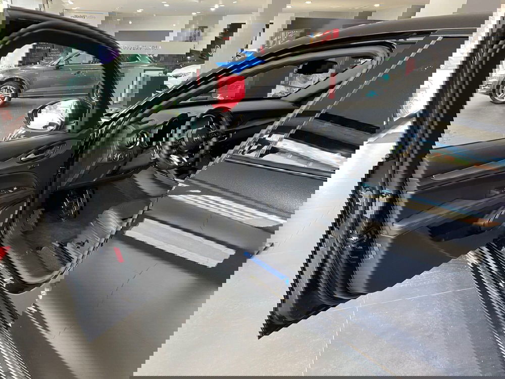 Alfa Romeo Stelvio nuova a Reggio Emilia (4)