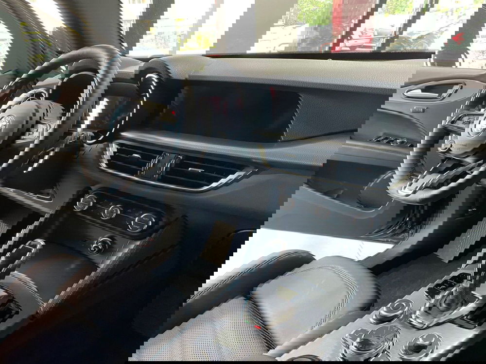 Alfa Romeo Stelvio nuova a Reggio Emilia (7)