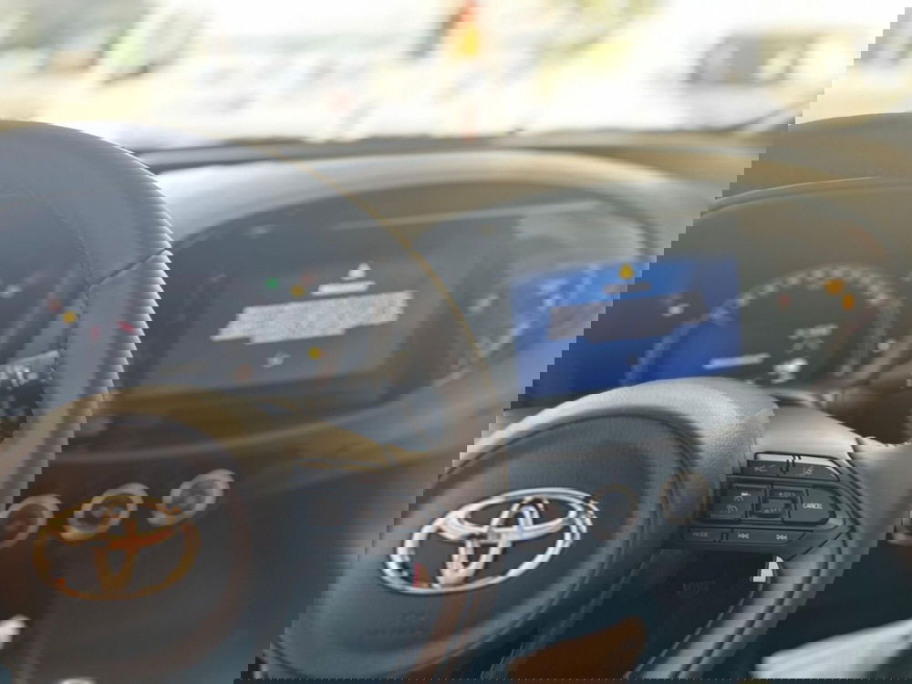 Toyota Aygo X nuova a Bergamo (6)