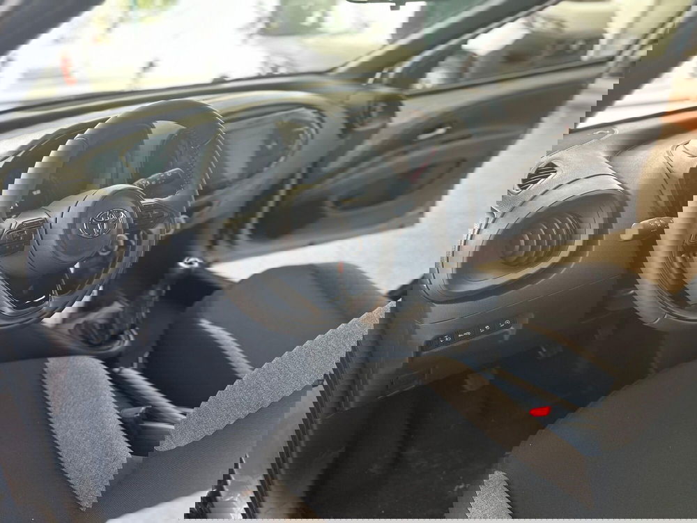 Toyota Aygo X nuova a Bergamo (8)