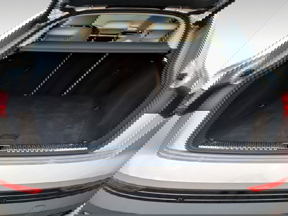 Audi e-tron Sportback usata a Livorno (16)