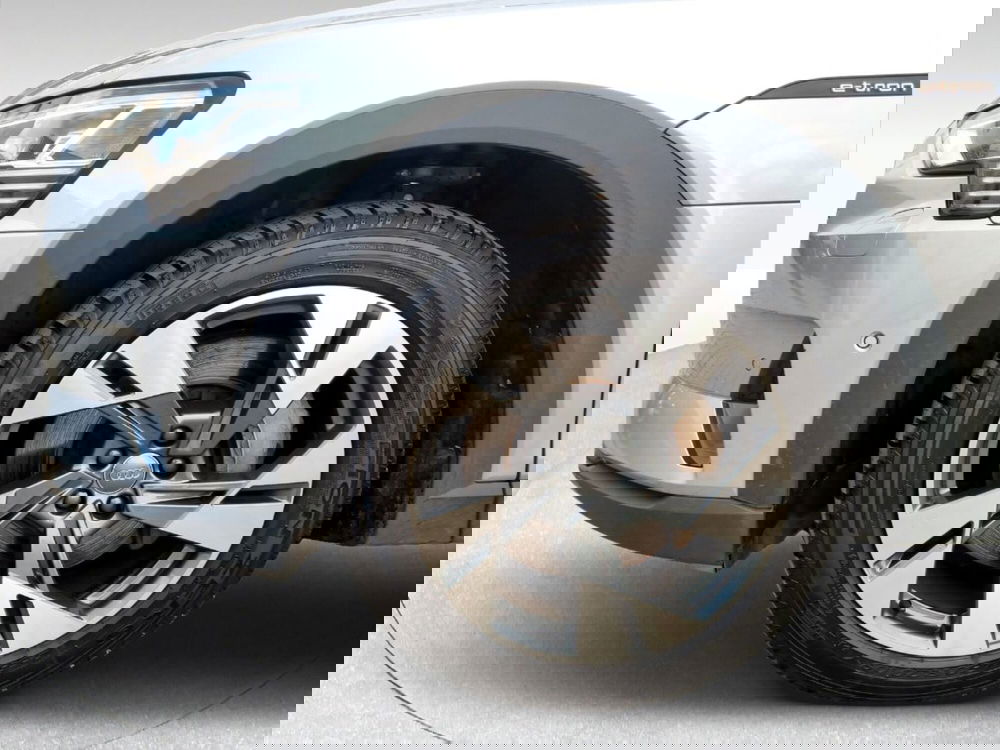 Audi e-tron Sportback usata a Livorno (17)