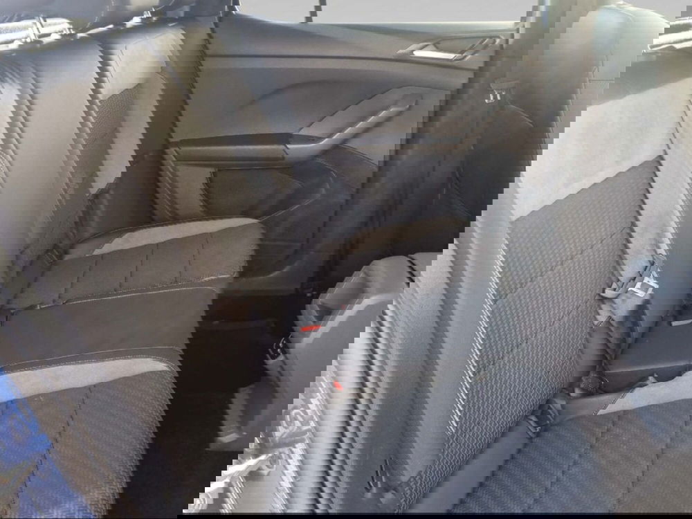 Volkswagen T-Cross usata a Livorno (11)