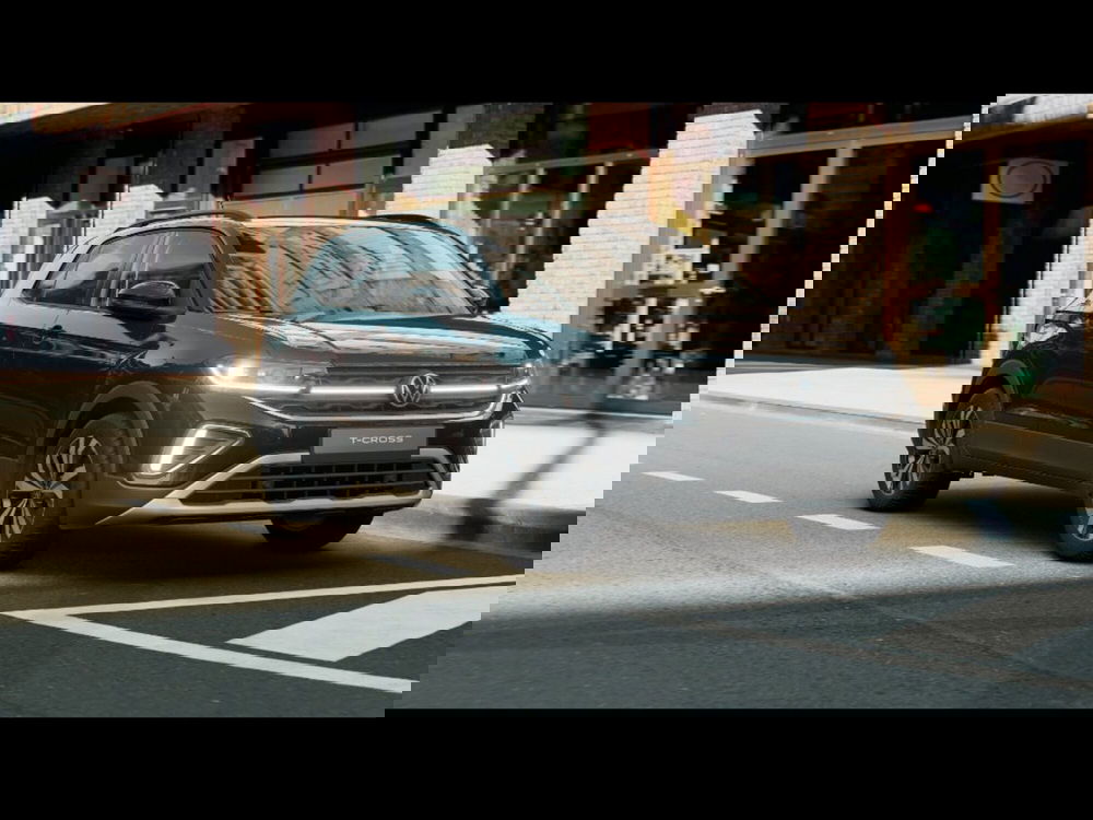 Volkswagen T-Cross nuova a Livorno (4)