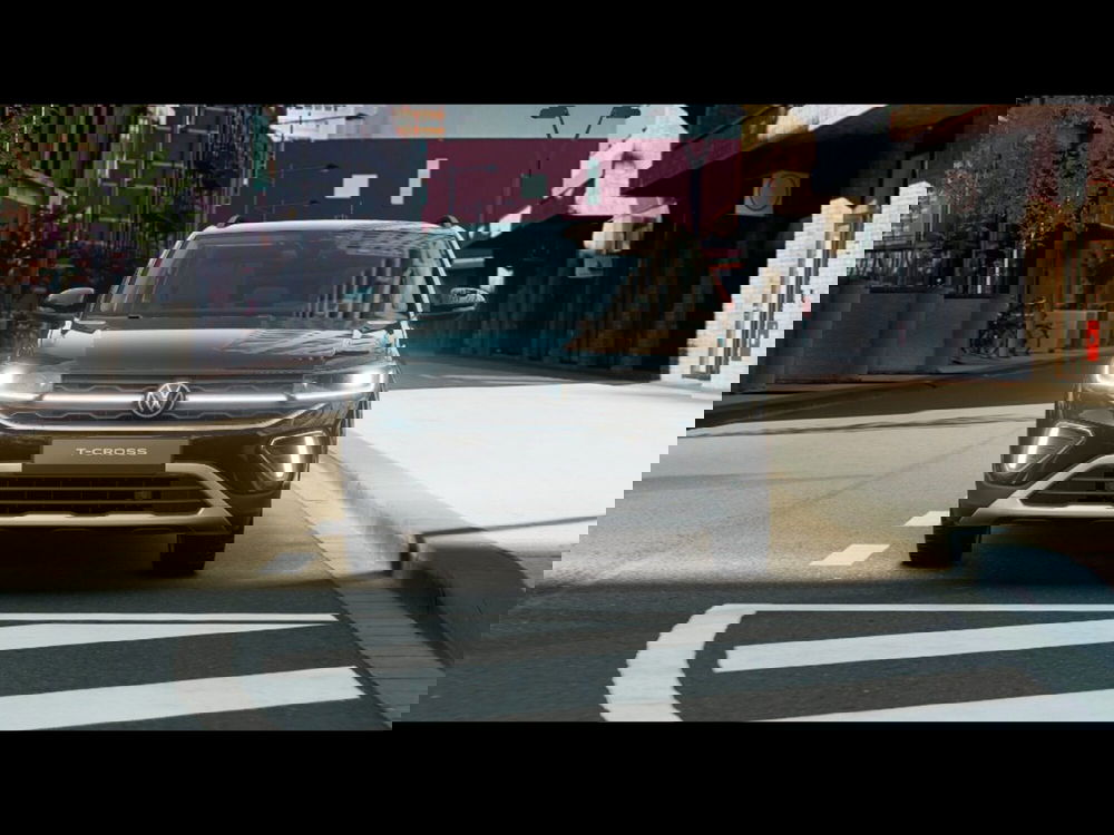 Volkswagen T-Cross nuova a Livorno (5)