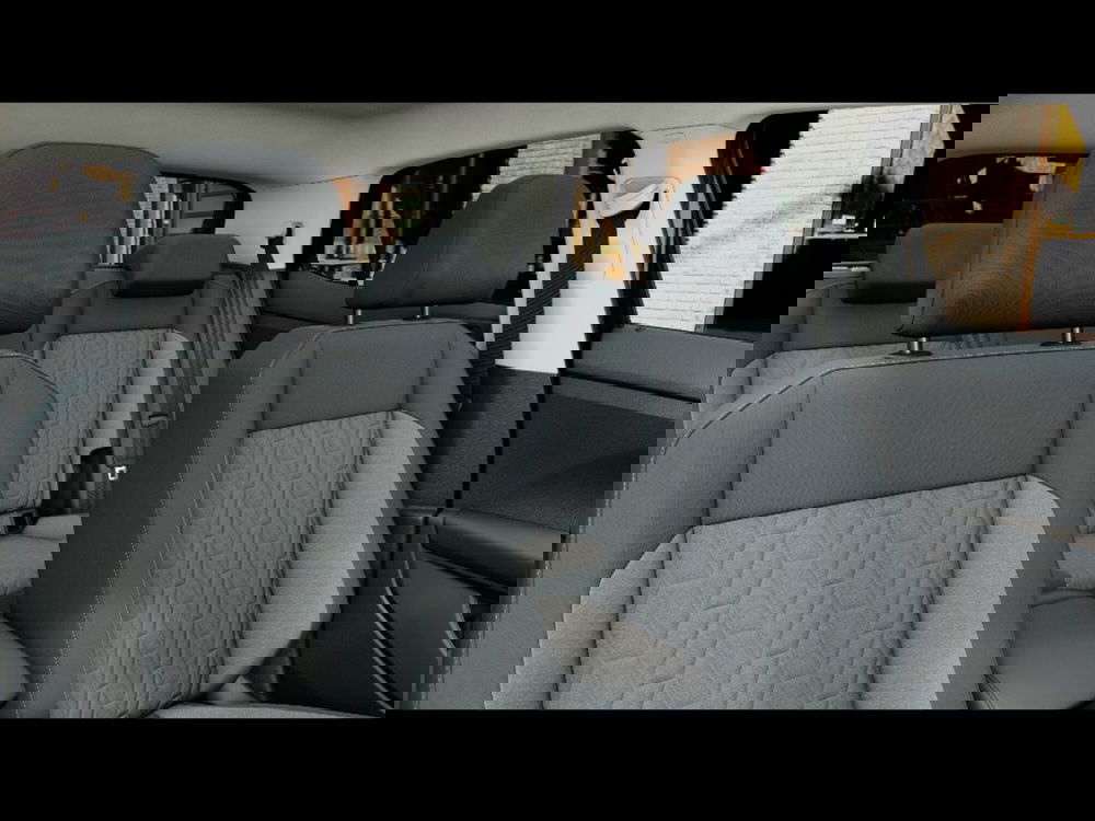 Volkswagen T-Cross nuova a Livorno (8)