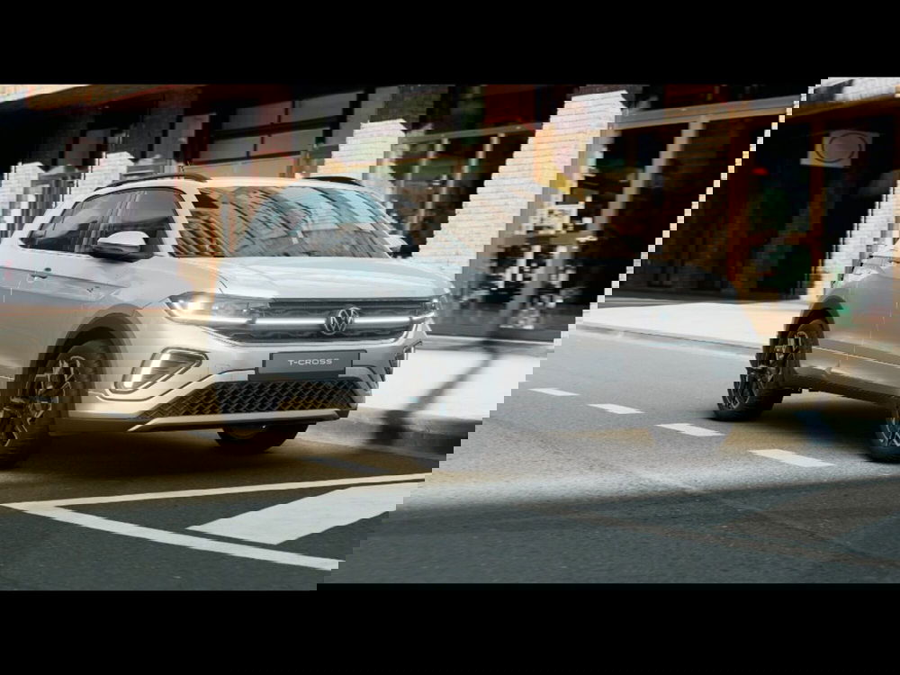 Volkswagen T-Cross nuova a Livorno (4)