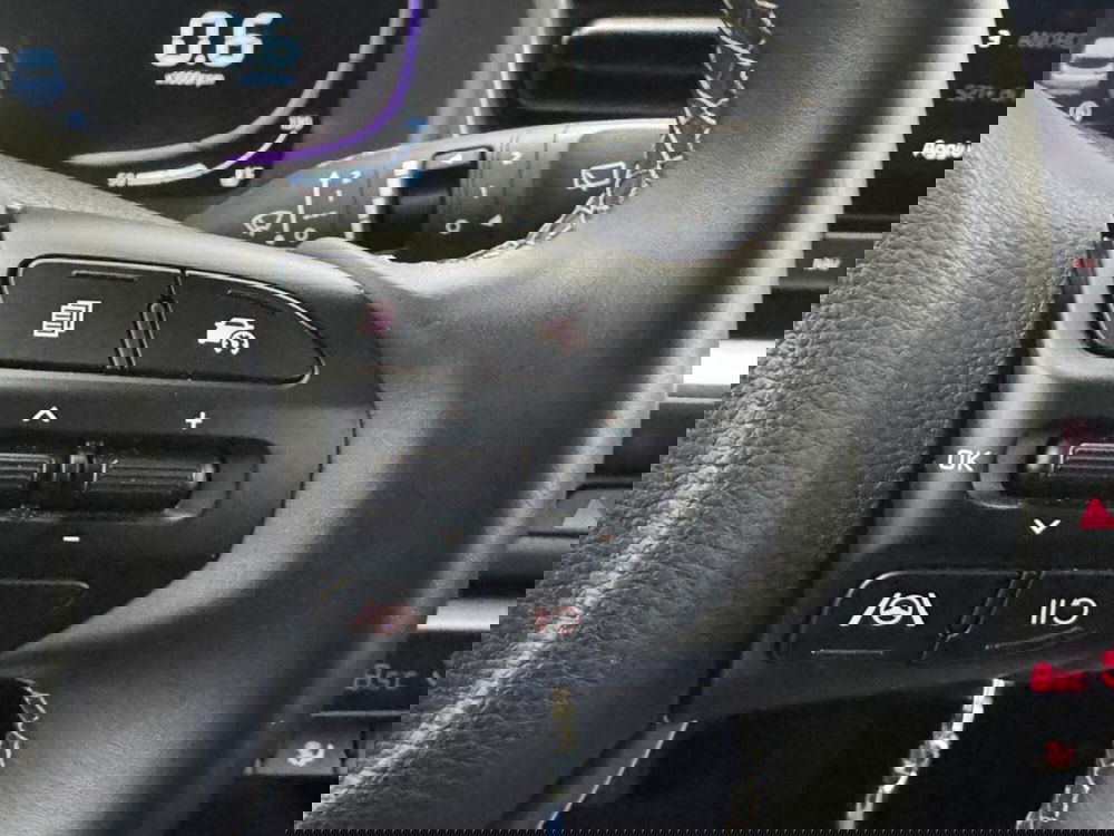 Kia Stonic usata a Como (11)