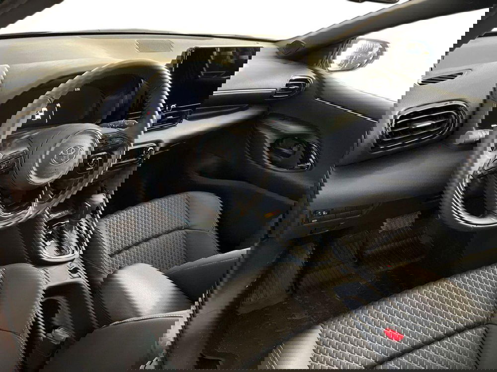 Toyota Yaris usata a Bari (10)