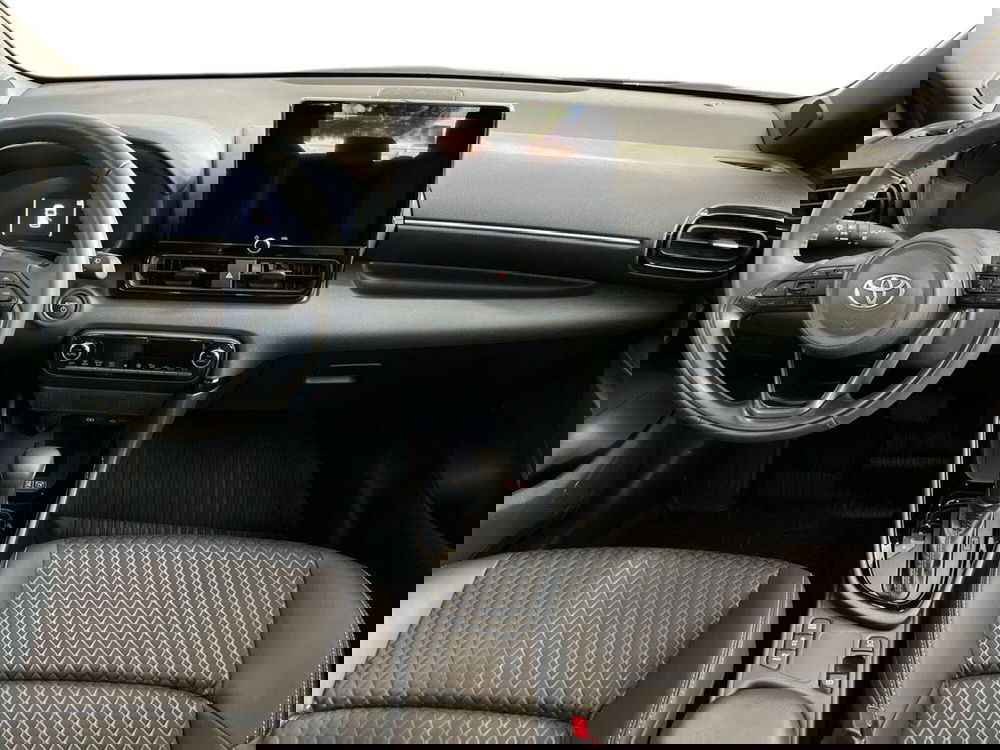 Toyota Yaris usata a Bari (8)