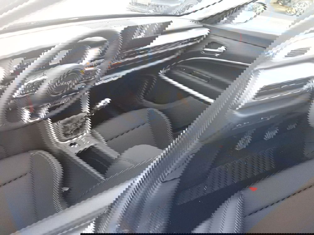 Jeep Avenger nuova a Pescara (4)