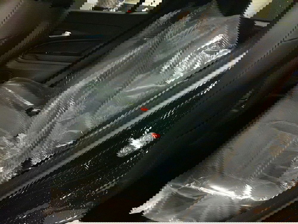 Jeep Avenger nuova a Pescara (8)