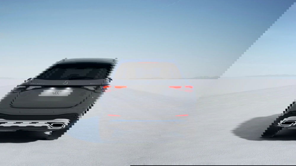 Mercedes-Benz GLC SUV nuova a Pescara (4)