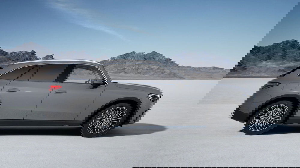 Mercedes-Benz GLC SUV nuova a Pescara (5)