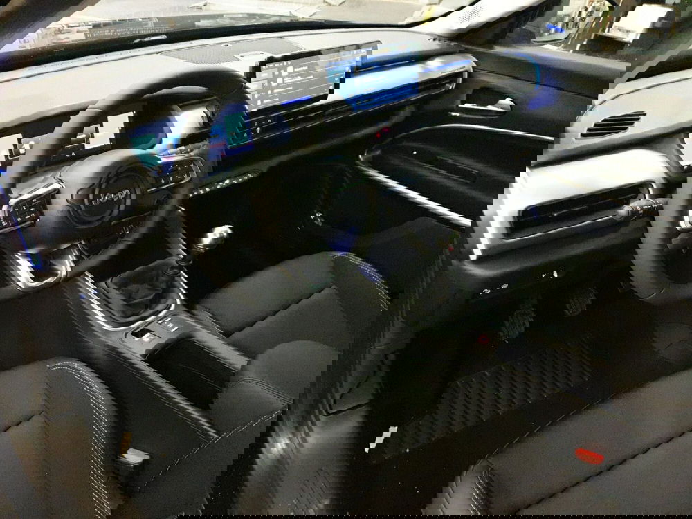 Jeep Avenger nuova a Pescara (6)