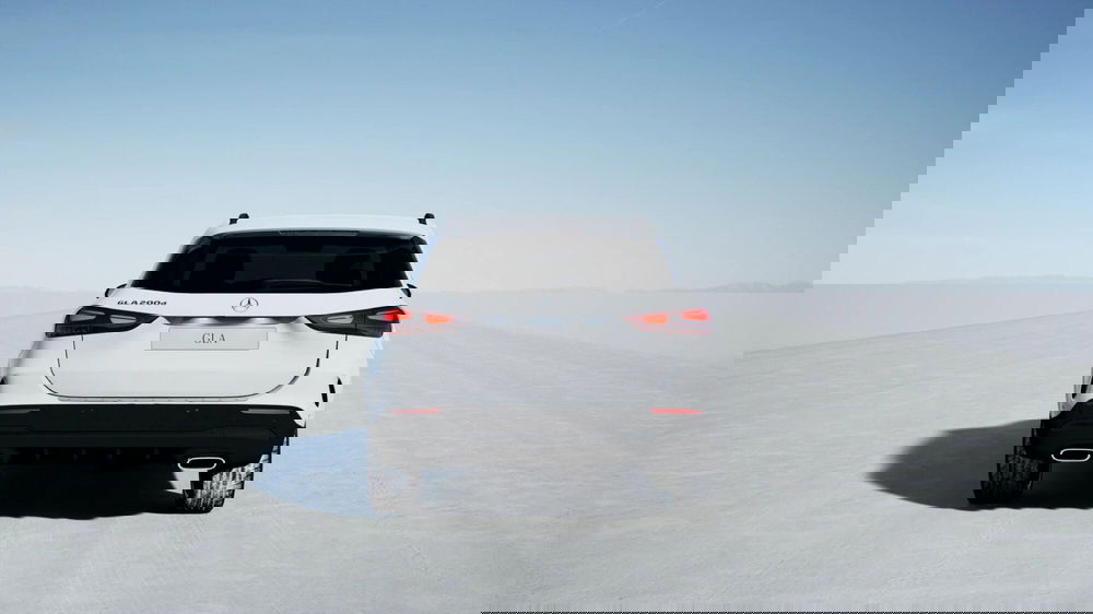 Mercedes-Benz GLA SUV nuova a Pescara (4)