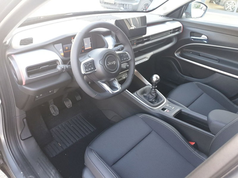 Jeep Avenger nuova a Pescara (4)