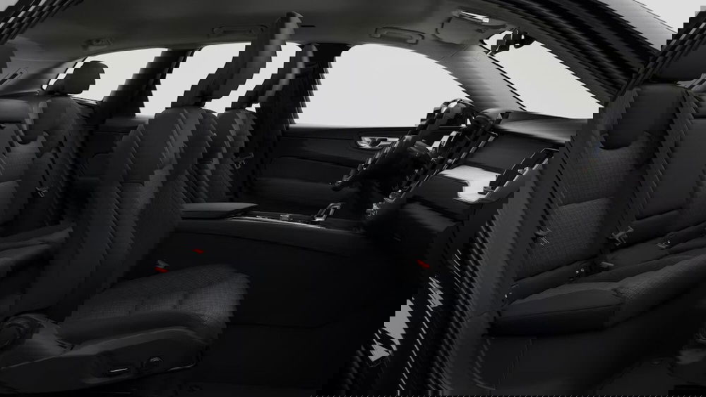 Volvo XC60 nuova a Como (7)