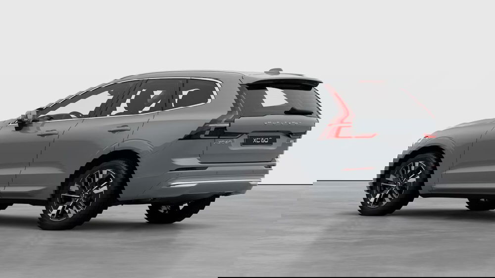 Volvo XC60 nuova a Como (5)