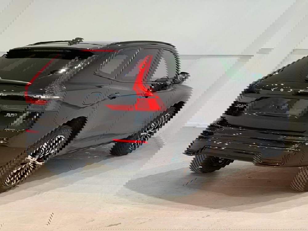 Volvo XC60 nuova a Como (6)