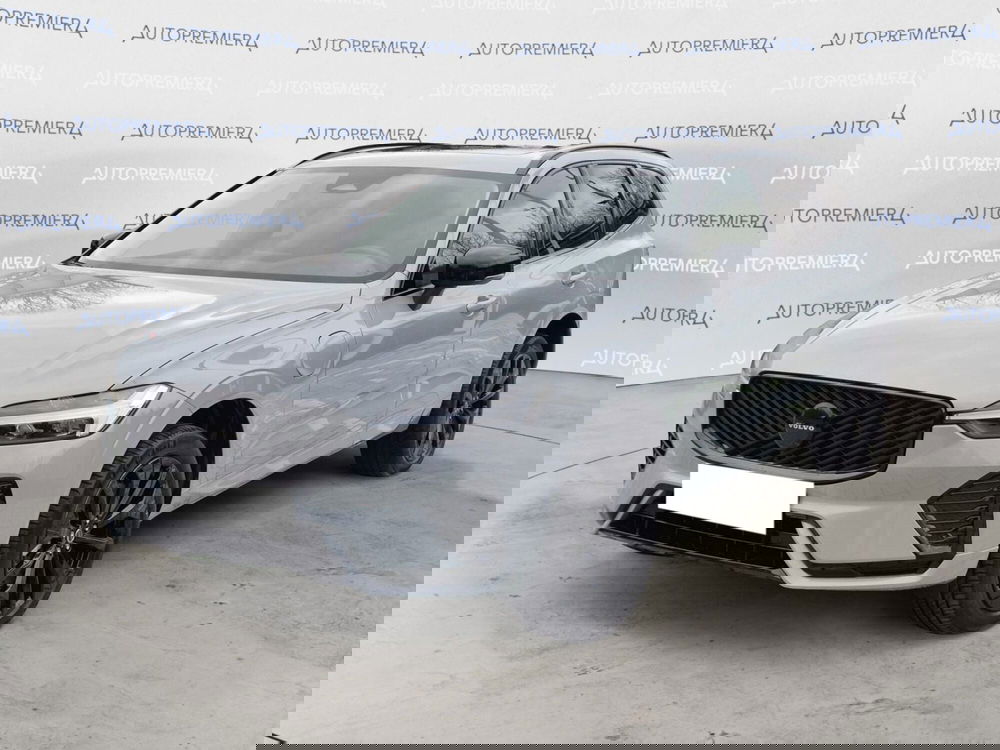 Volvo XC60 nuova a Como