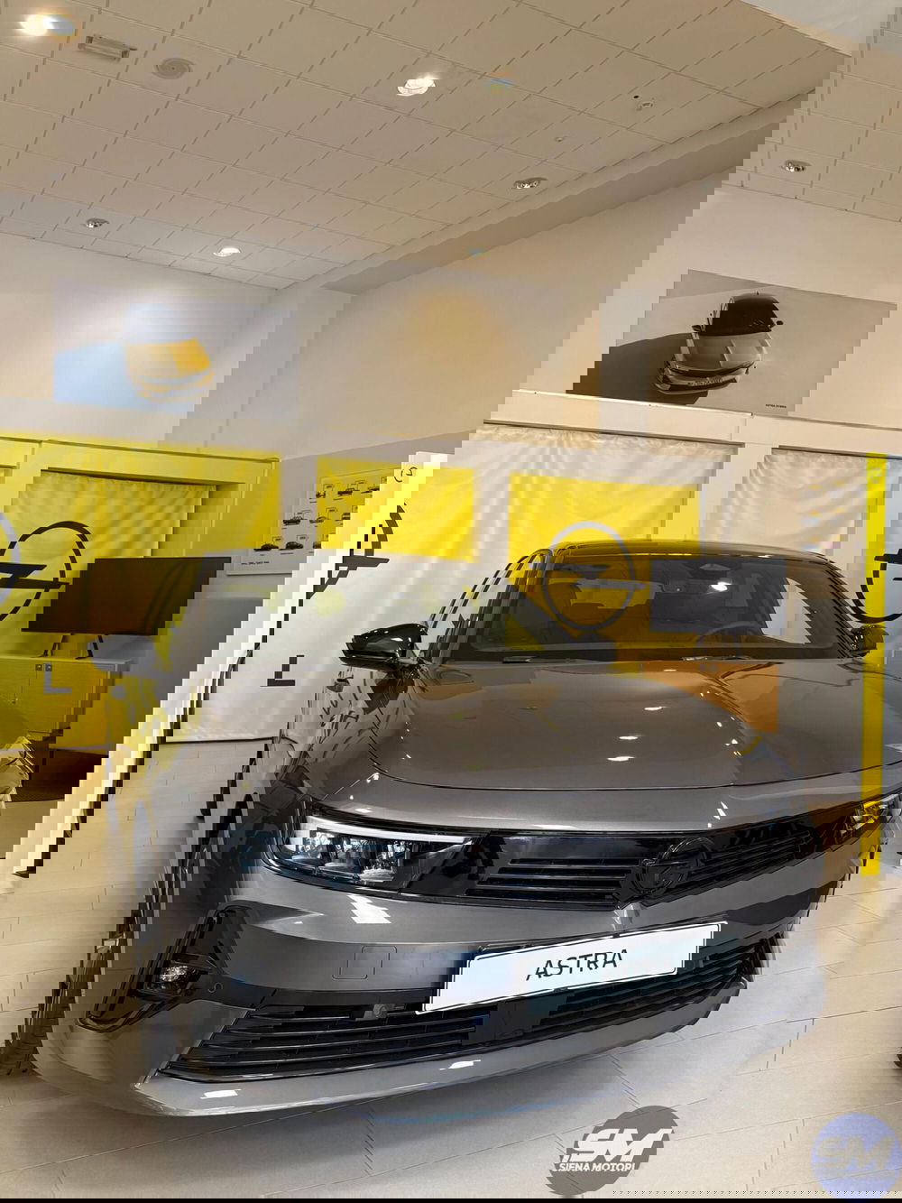 Opel Astra nuova a Siena (2)