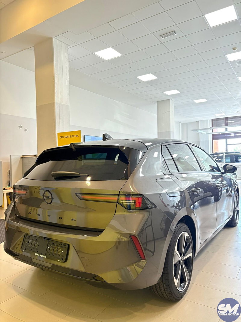 Opel Astra nuova a Siena (3)