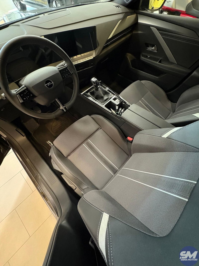 Opel Astra nuova a Siena (6)