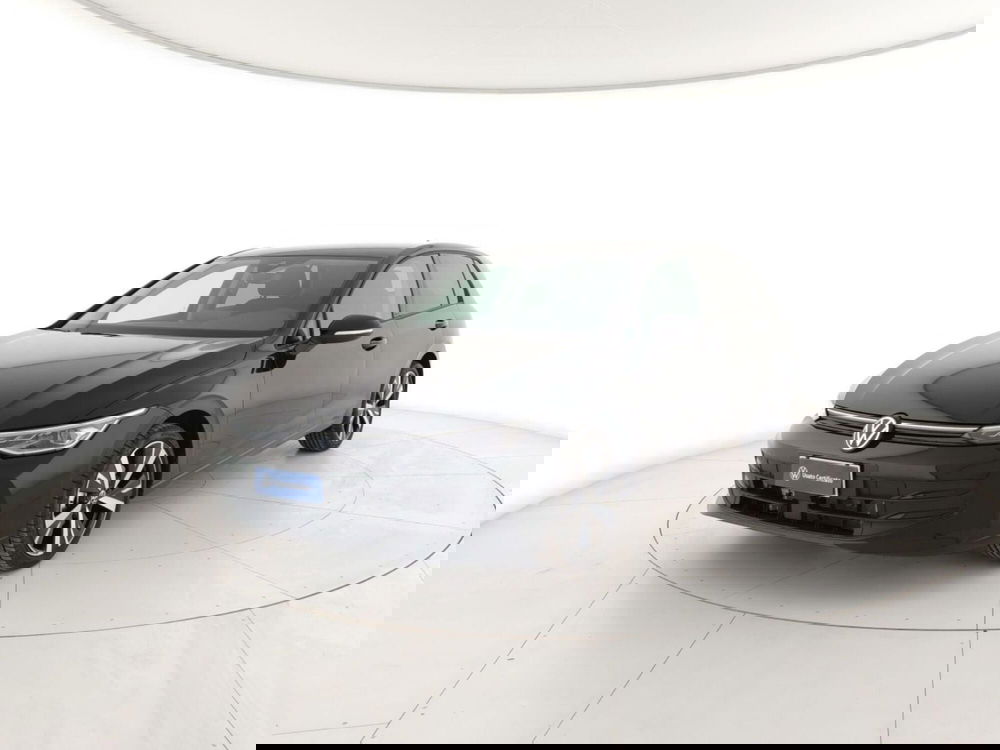 Volkswagen Golf usata a Massa-Carrara