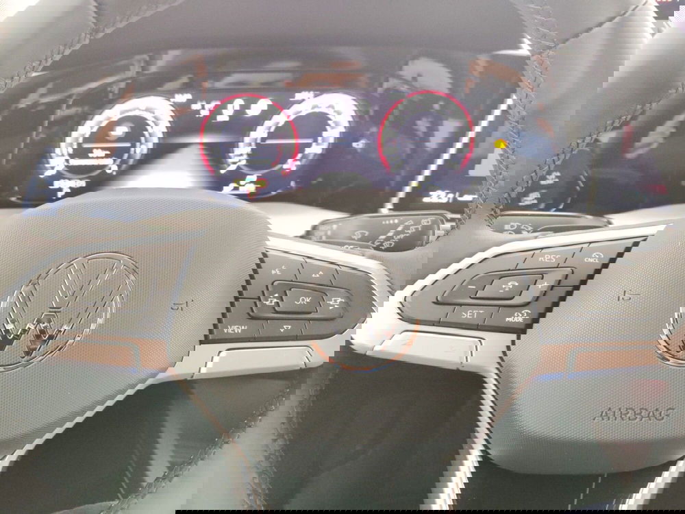 Volkswagen Golf usata a Massa-Carrara (15)