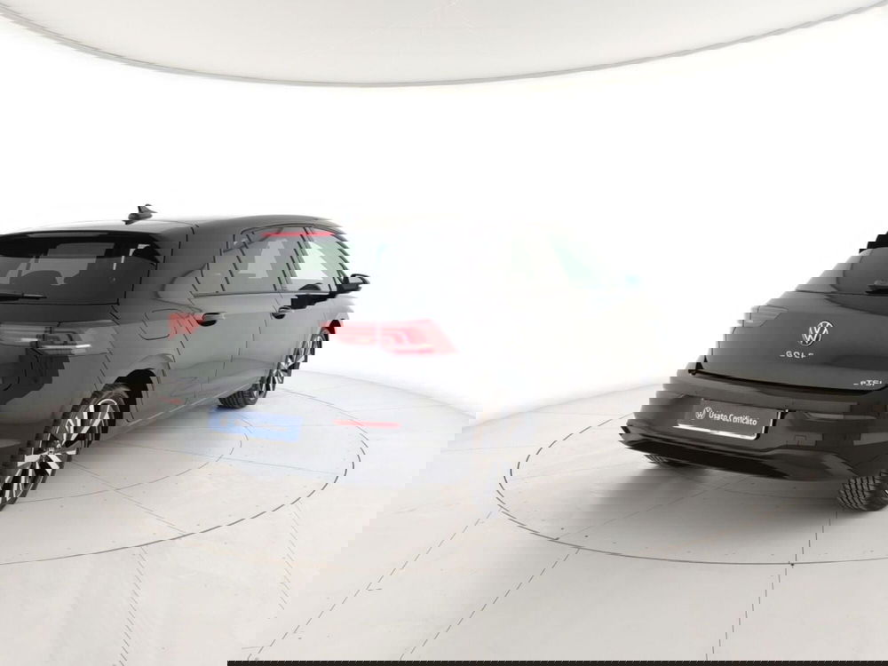 Volkswagen Golf usata a Massa-Carrara (3)