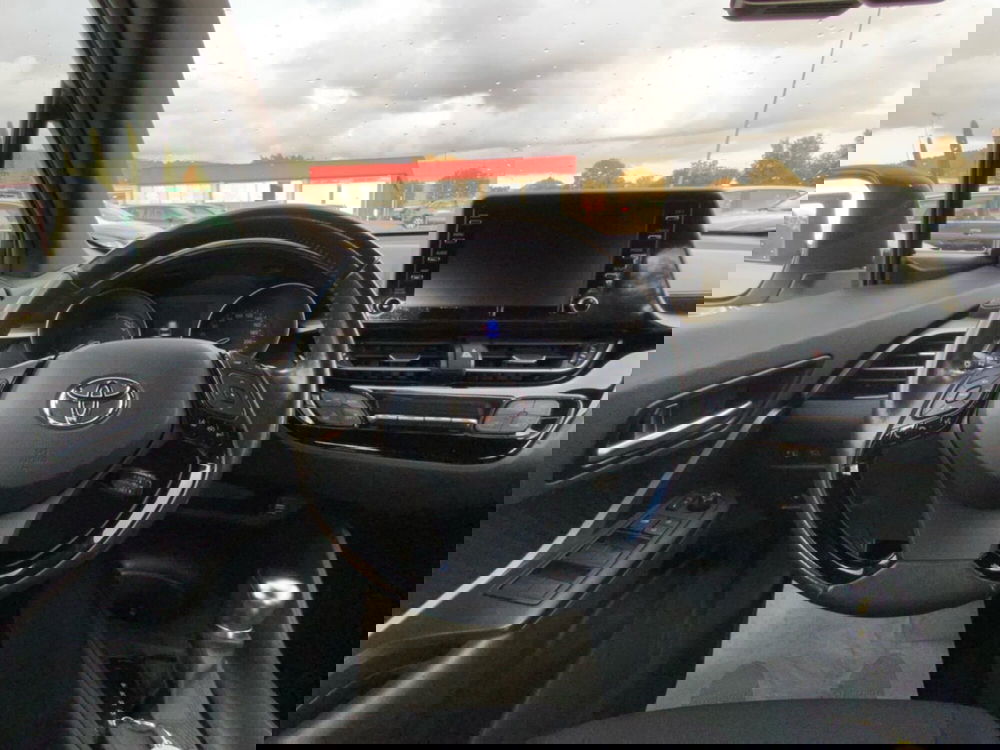 Toyota Toyota C-HR usata a Perugia (11)