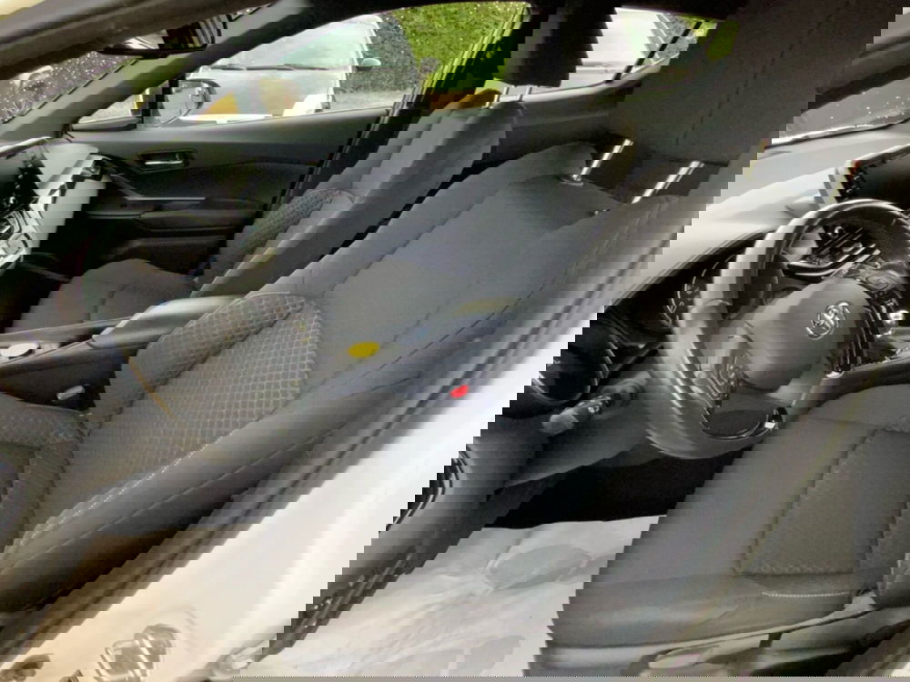 Toyota Toyota C-HR usata a Perugia (13)