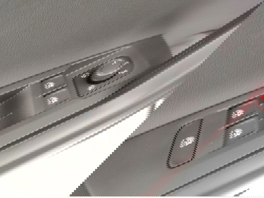 Volkswagen Taigo nuova a Napoli (10)