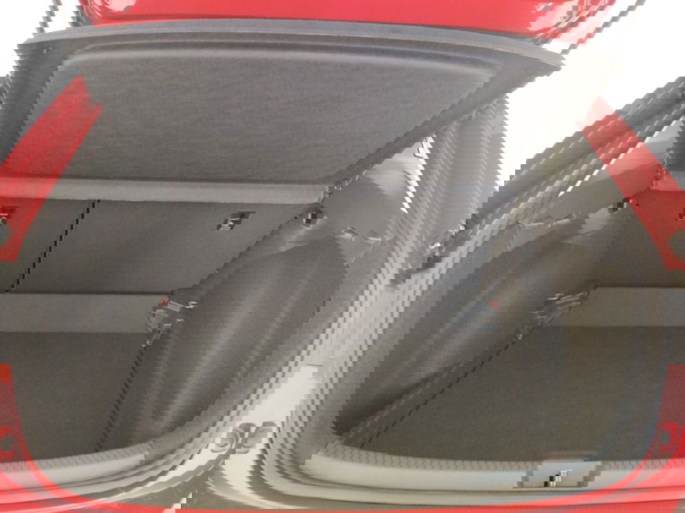 Volkswagen Taigo nuova a Napoli (18)