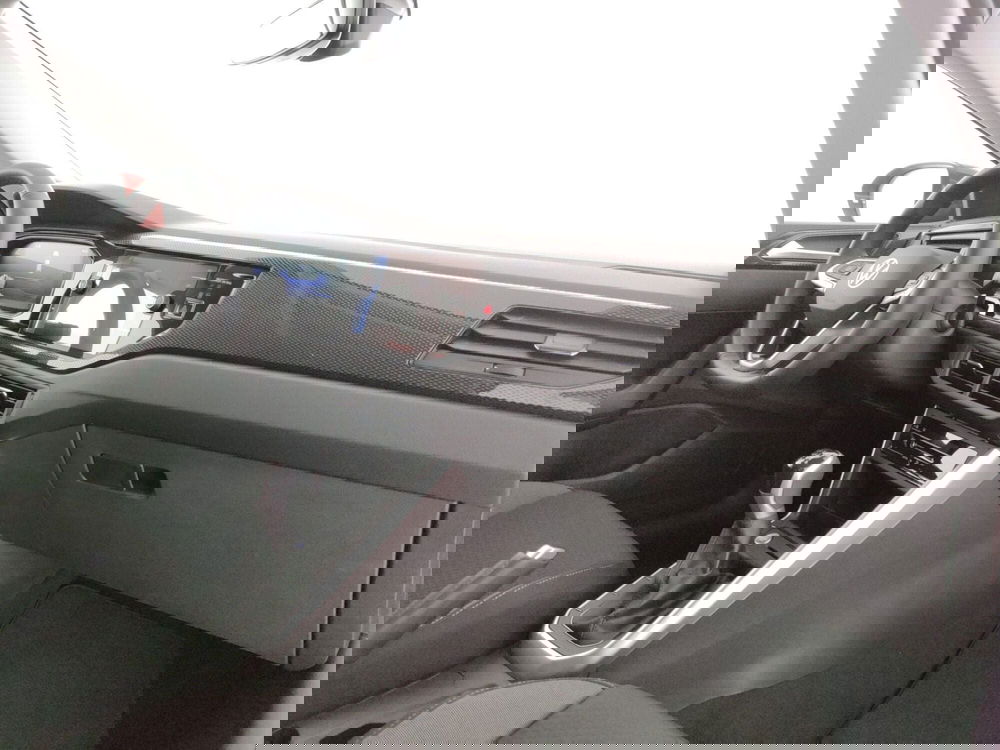 Volkswagen Taigo nuova a Napoli (6)