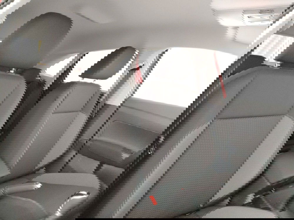 Volkswagen Taigo nuova a Napoli (8)