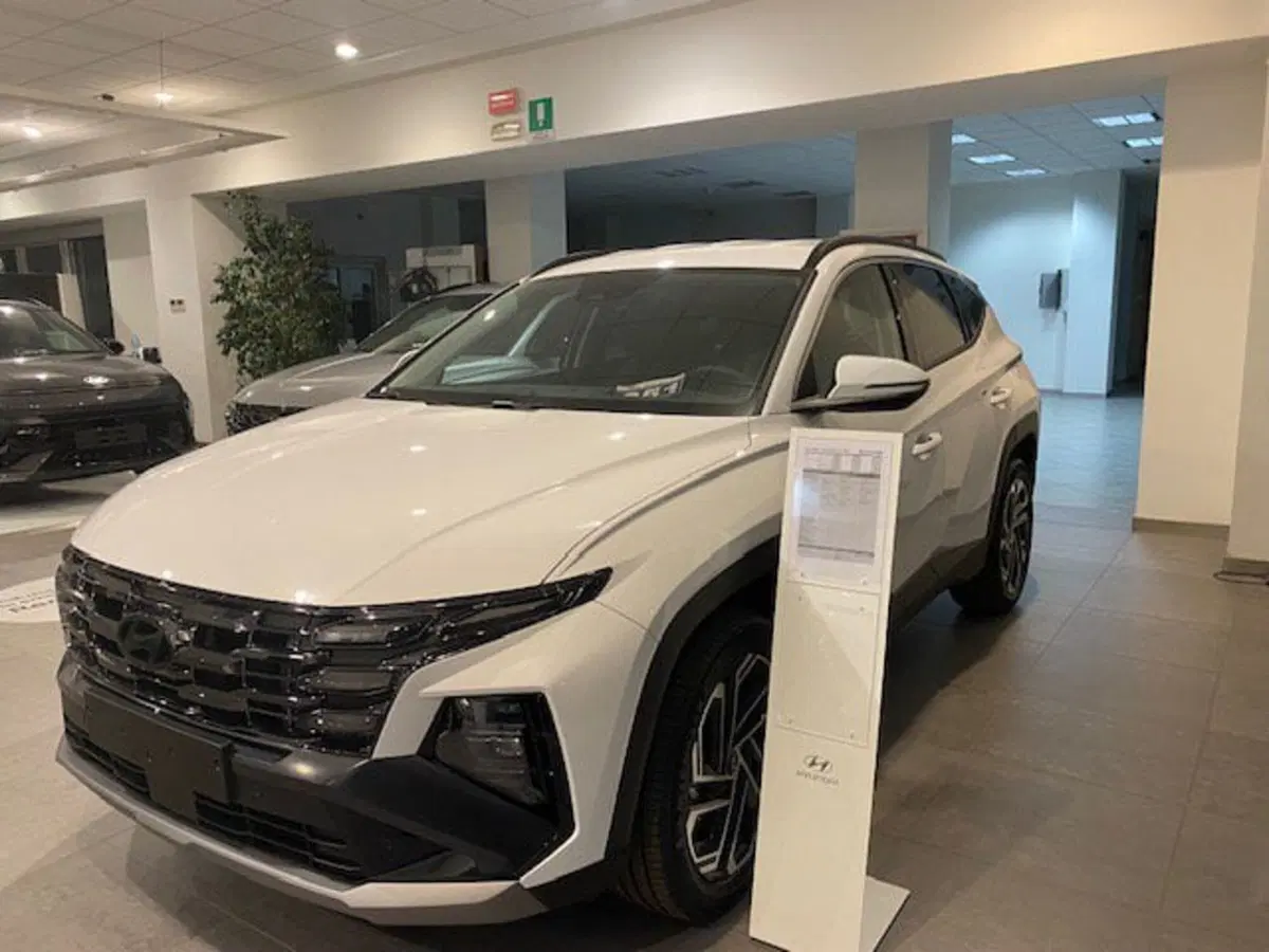 Hyundai Tucson nuova a Benevento (10)