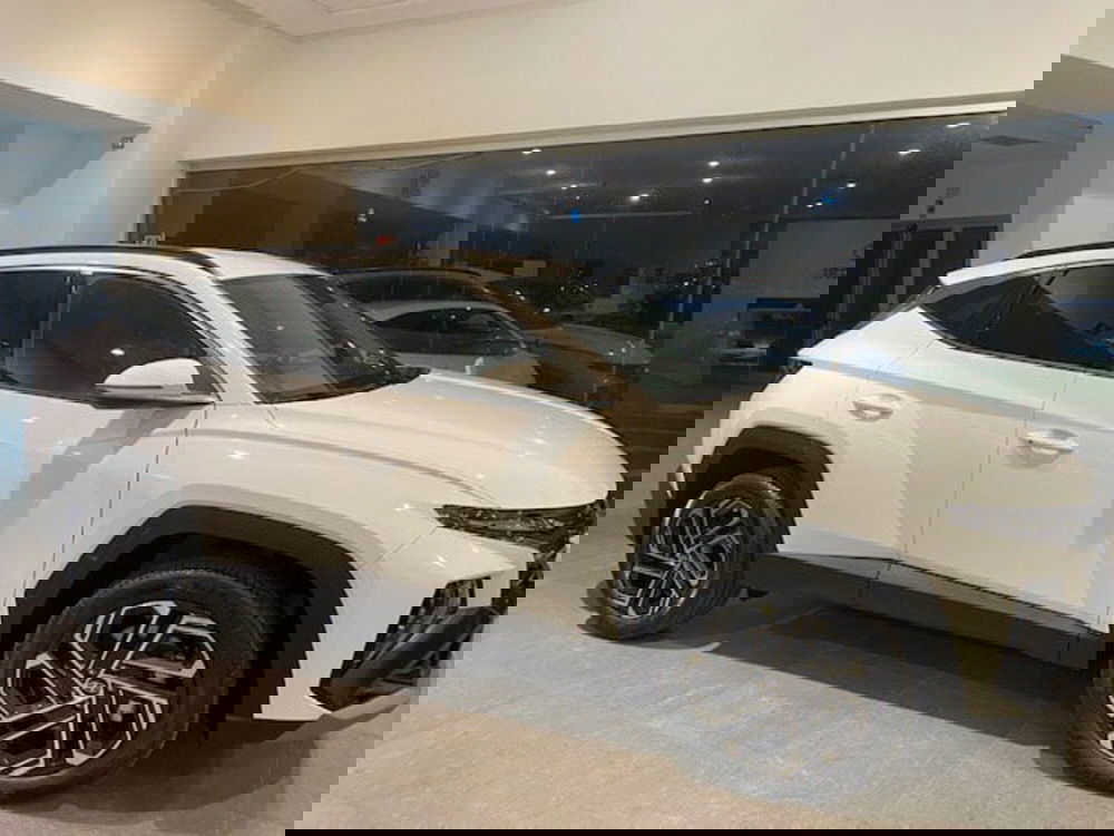 Hyundai Tucson nuova a Benevento (11)