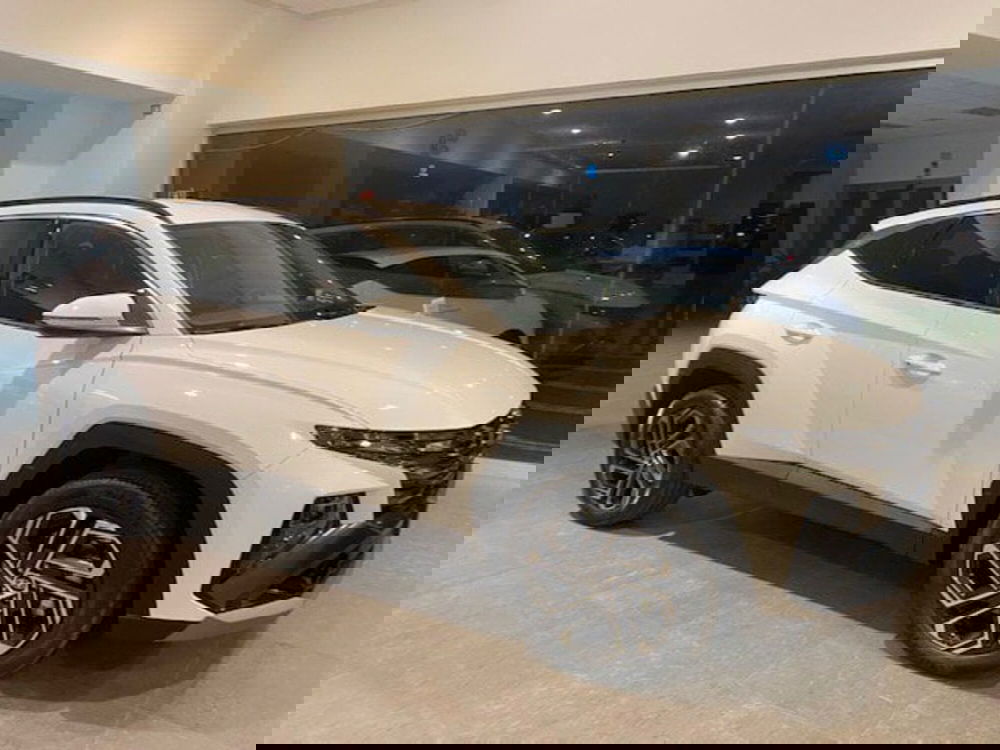 Hyundai Tucson nuova a Benevento (13)