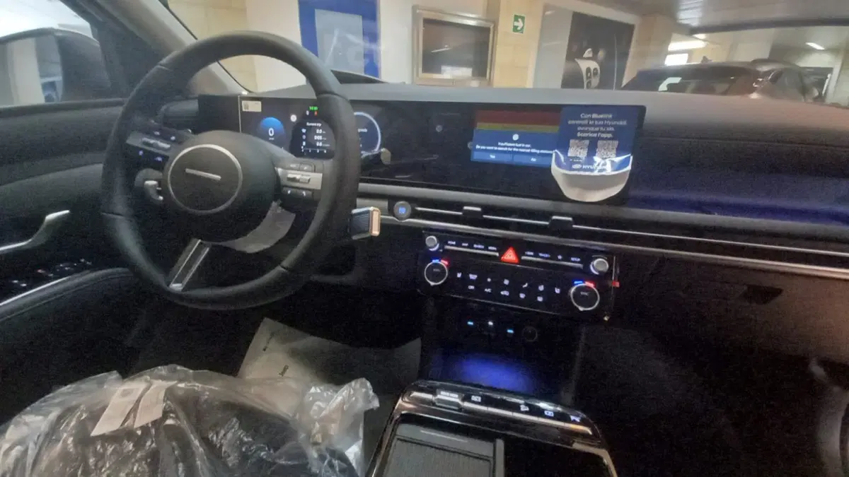 Hyundai Tucson nuova a Benevento (14)