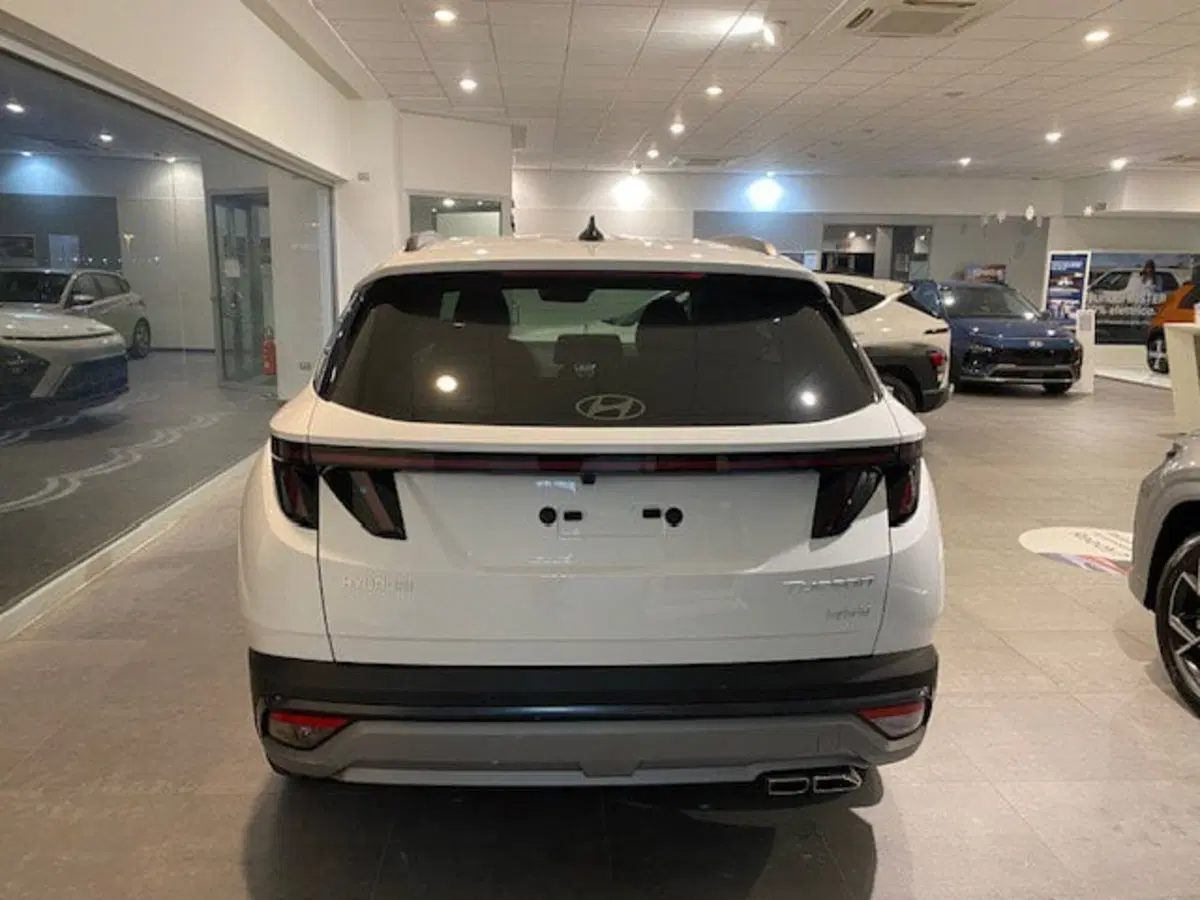 Hyundai Tucson nuova a Benevento (6)