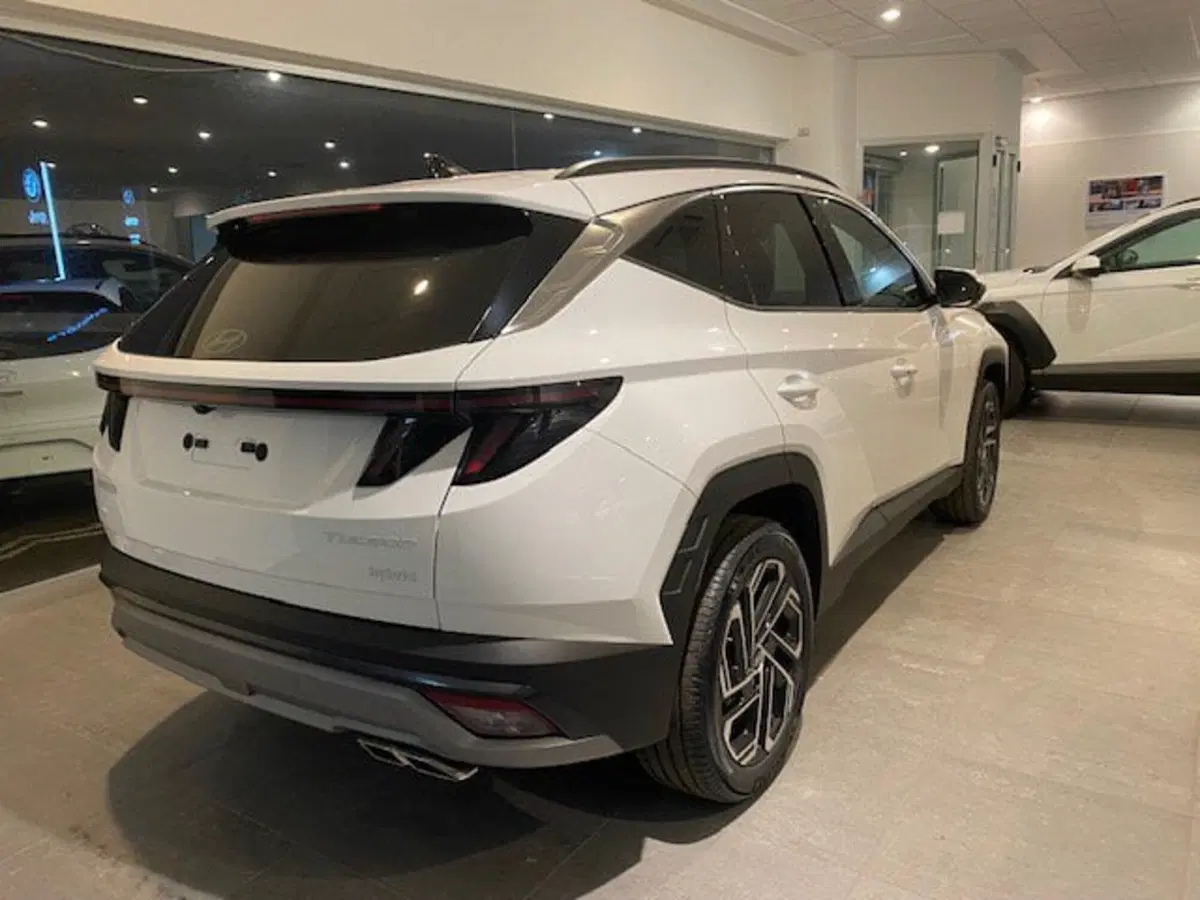 Hyundai Tucson nuova a Benevento (7)
