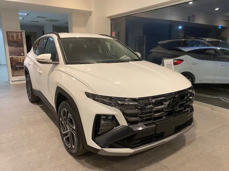 Hyundai Tucson nuova a Benevento (9)