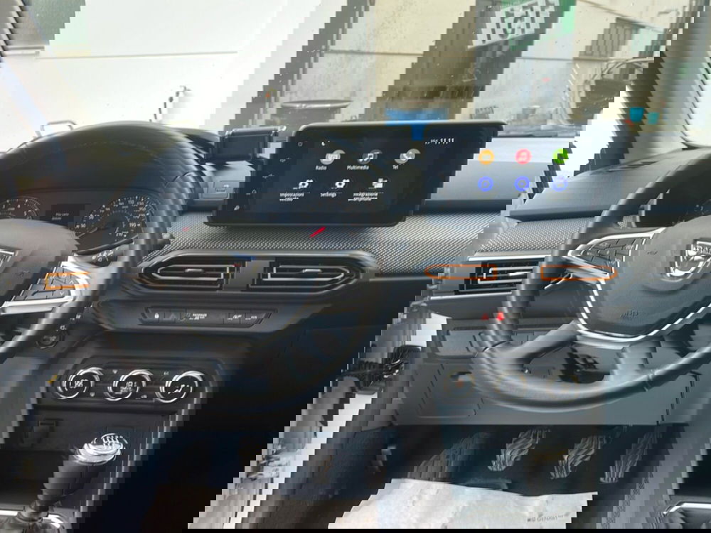 Dacia Sandero usata a Roma (12)