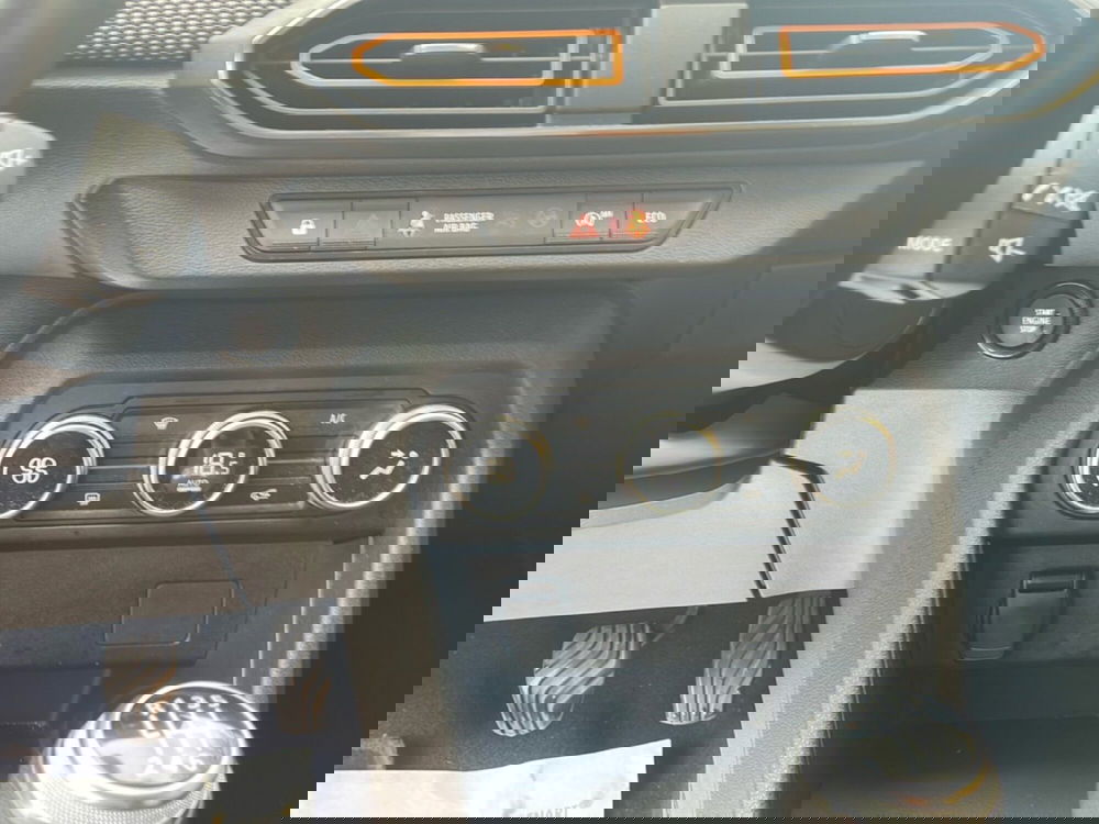 Dacia Sandero usata a Roma (17)