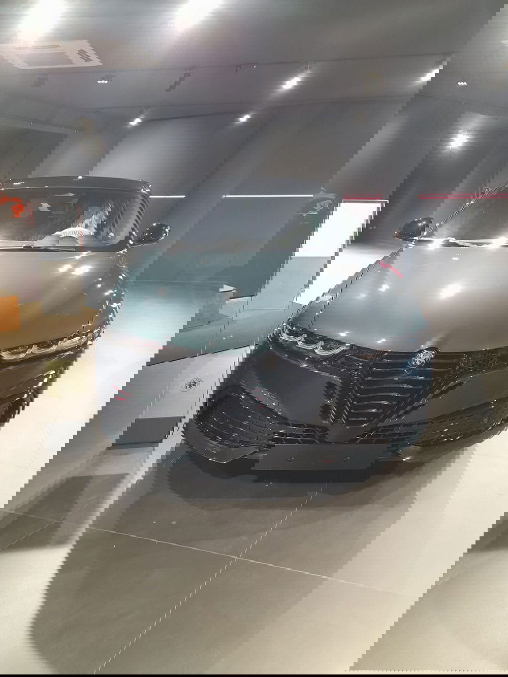 Alfa Romeo Tonale nuova a Benevento (3)