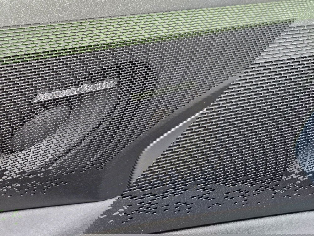 Lynk & Co 08 nuova a Pescara (10)