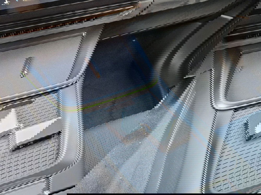 Lynk & Co 08 nuova a Pescara (16)