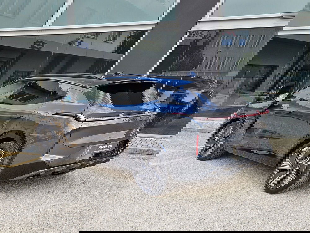 Lynk & Co 08 nuova a Pescara (6)